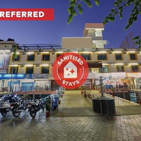 Capital O Hotel Samanvi International Belur  Ngoại thất bức ảnh
