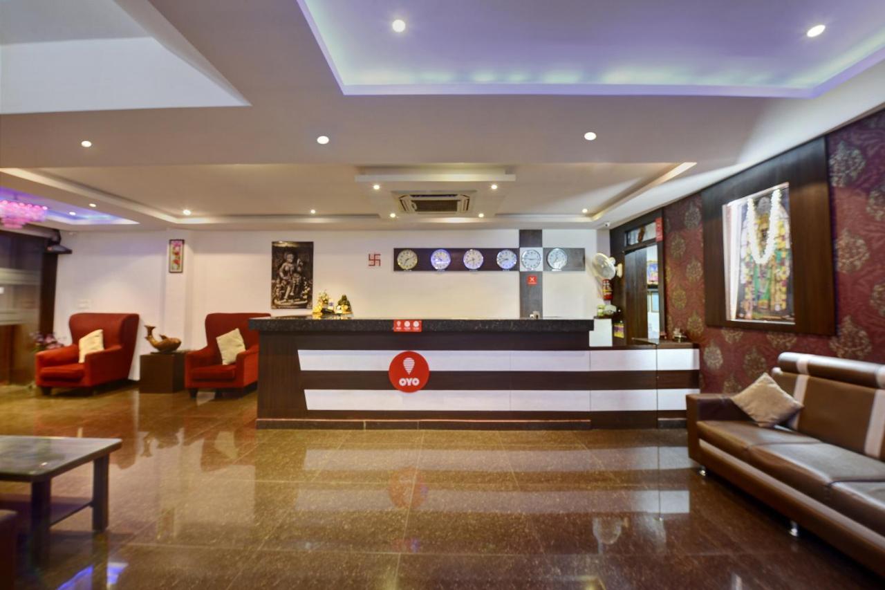 Capital O Hotel Samanvi International Belur  Ngoại thất bức ảnh