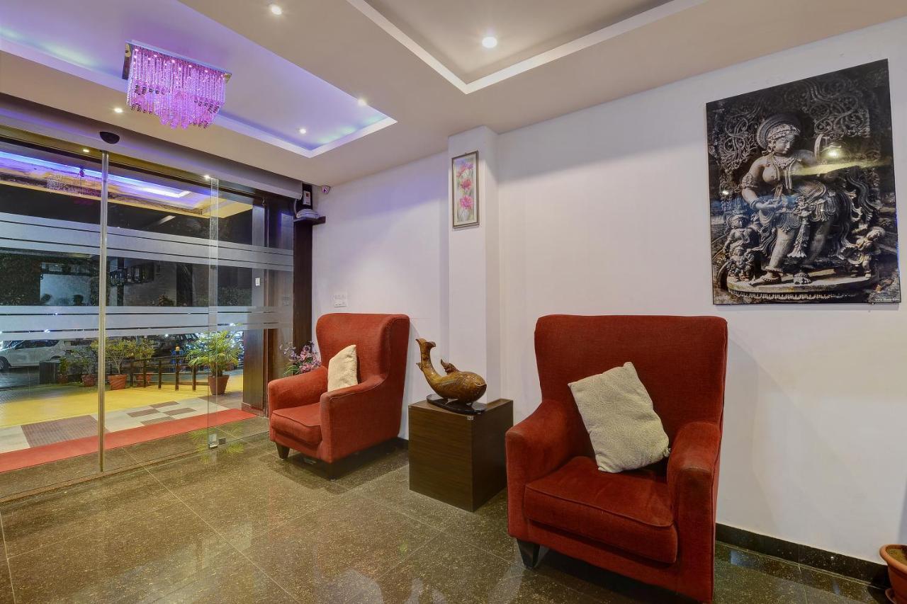 Capital O Hotel Samanvi International Belur  Ngoại thất bức ảnh